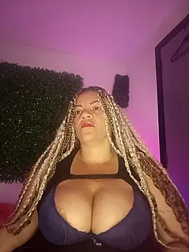 Snapshot of Eva_Luxei chatting on 11.23.25 Eva Luxei online show from 11.23.25