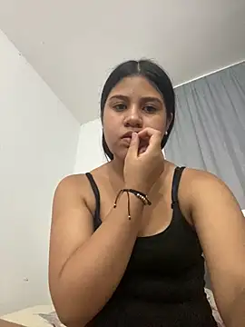 Snapshot of AntonellaCute_ab chatting on 11.11.25 AntonellaCute ab online show from 11.11.25