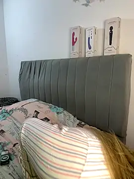 Snapshot of MorganHot0809 chatting on 10.01.25 MorganHot0809 online show from 10.01.25