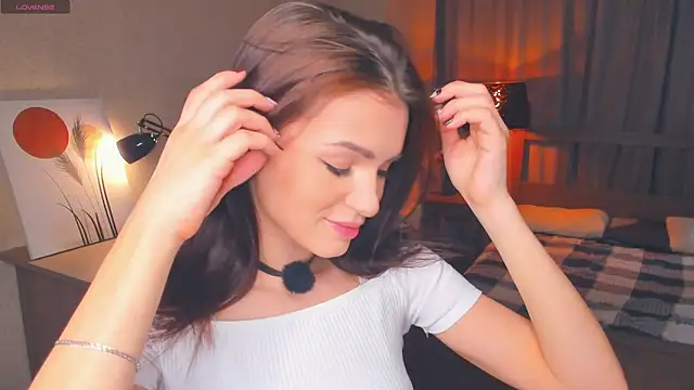 Snapshot of TeriRipka chatting on 10.05.25 TeriRipka online show from 10.05.25