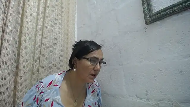 gabbyparker  online show from 05.27.26