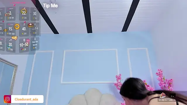 Snapshot of Cloedurant chatting on 09.15.25 Cloedurant online show from 09.15.25