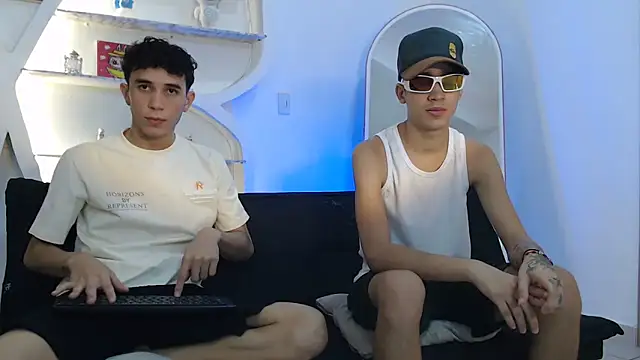 THREE GUYS HOT online show from 10.26.25