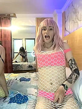 Snapshot of femdomroom chatting on 04.11.26 femdomroom online show from 04.11.26