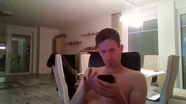 Snapshot of Trockenbau chatting on 10.02.25 Trockenbau online show from 10.02.25