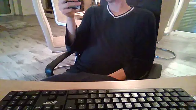 Snapshot of Trockenbau chatting on 12.05.25 Trockenbau online show from 12.05.25