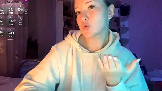 Snapshot of PandaFluff chatting on 02.04.26 PandaFluff online show from 02.04.26