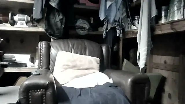 bmnn2244 online show from 10.21.25