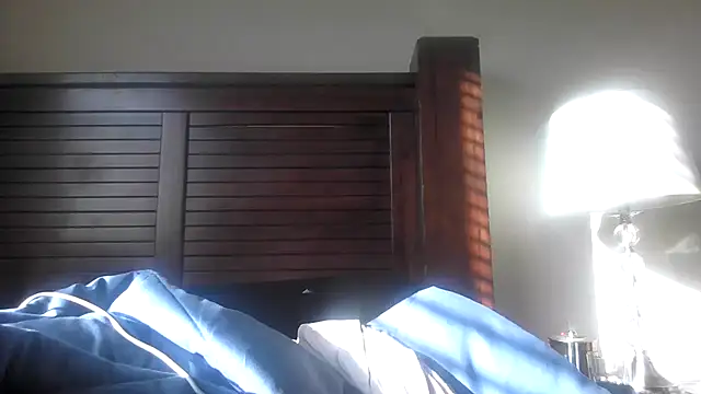 Marlowlovee online show from 10.12.25