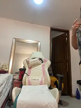 emma hot2006 online show from 09.19.25