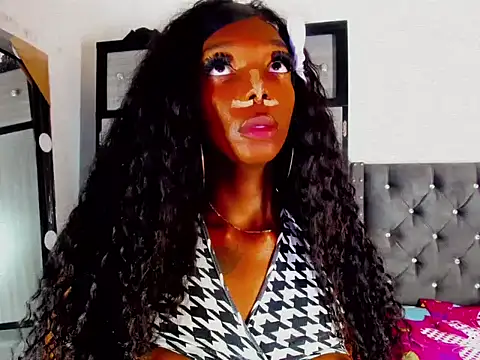 Snapshot of Sara_hot12112 chatting on 10.03.25 Sara hot12112 online show from 10.03.25