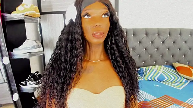 Snapshot of Sara_hot12112 chatting on 11.10.25 Sara hot12112 online show from 11.10.25