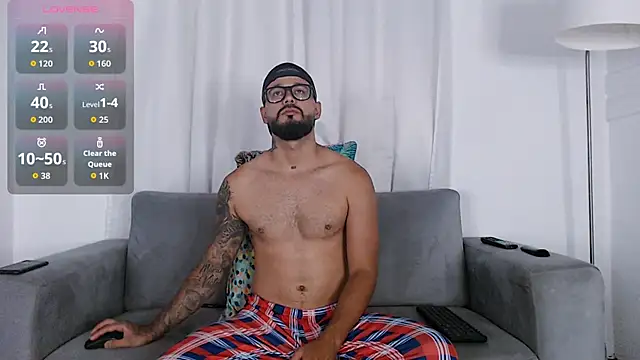 Snapshot of Eric_Evans1 chatting on 09.19.25 Eric Evans1 online show from 09.19.25