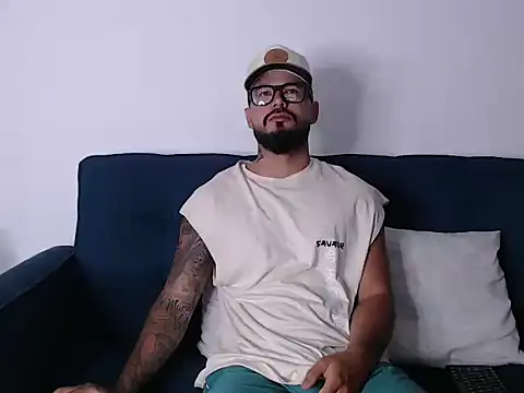 Snapshot of Eric_Evans1 chatting on 11.21.25 Eric Evans1 online show from 11.21.25