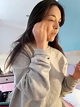 Snapshot of Alfonsina_ chatting on 02.20.26 Alfonsina online show from 02.20.26