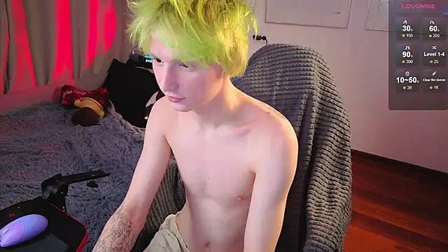 Snapshot of Your_avatar chatting on 11.28.25 Your avatar online show from 11.28.25