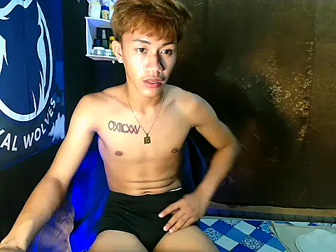 naughtyboyloy 0 online show from 10.14.25