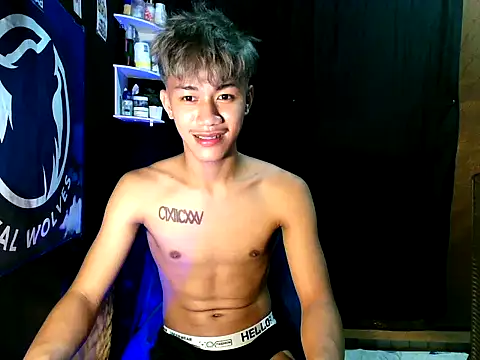 naughtyboyloy 0 online show from 11.06.25