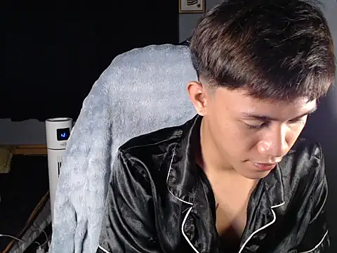 Snapshot of naughtyboyloy_0 chatting on 03.25.26 naughtyboyloy 0 online show from 03.25.26