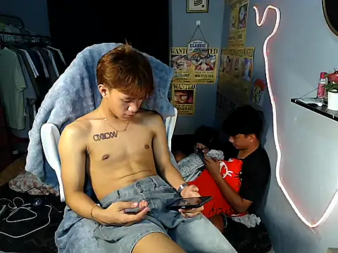 Snapshot of naughtyboyloy_0 chatting on 06.28.26 naughtyboyloy 0 online show from 06.28.26