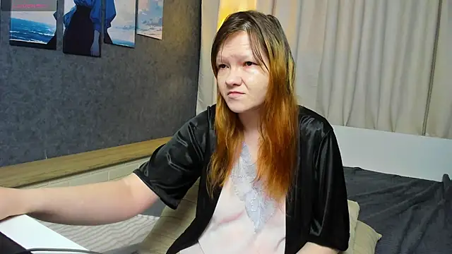 Snapshot of Nora_lovvvv chatting on 11.11.25 Nora lovvvv online show from 11.11.25