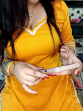 Snapshot of PRIYA_22 chatting on 05.24.26 PRIYA 22 online show from 05.24.26
