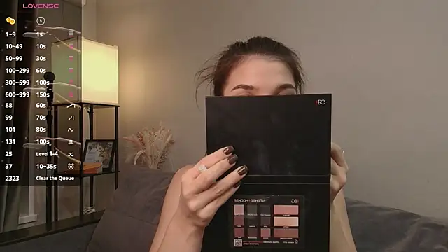 Snapshot of Only_KiraRi chatting on 09.26.25 Only KiraRi online show from 09.26.25