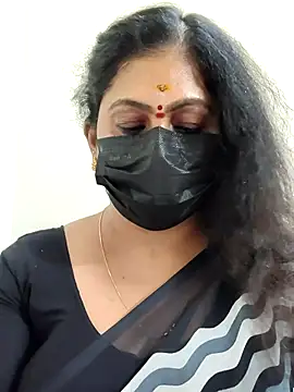 Snapshot of Sweetie_swetha37 chatting on 11.01.25 Sweetie swetha37 online show from 11.01.25