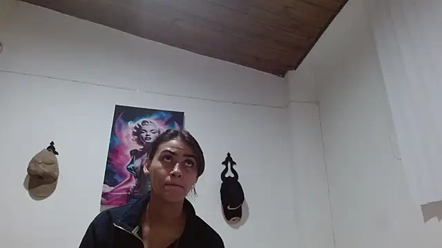 Crystal Star  online show from 04.17.26