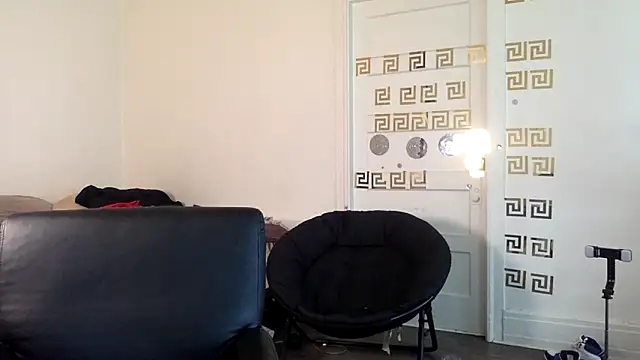 Diodre Benyoon online show from 04.11.26