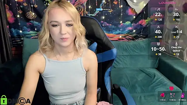 CrystalGirl99 online show from 12.21.25