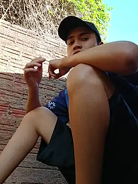 Snapshot of novinho_safado__ chatting on 05.19.26 novinho safado online show from 05.19.26