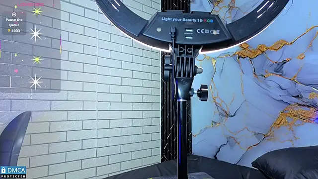 nena cupcake  online show from 01.07.26