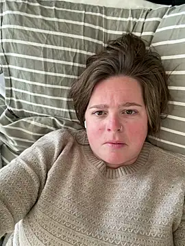 Snapshot of hornykitty1210 chatting on 02.02.26 hornykitty1210 online show from 02.02.26