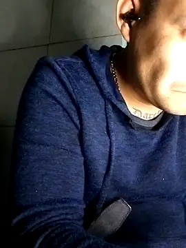 Snapshot of fboycdjuaez chatting on 10.21.25 fboycdjuaez online show from 10.21.25