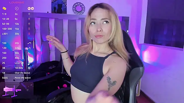 LanaMills  online show from 11.18.25