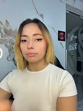 LanaMills  online show from 05.15.26