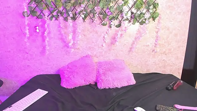 ImEmily444 online show from 10.10.25