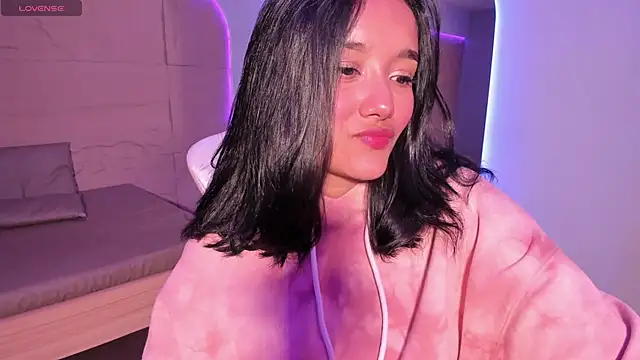 HannahMontgomery online show from 01.17.26