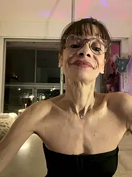 Chris06d22xh online show from 01.10.26