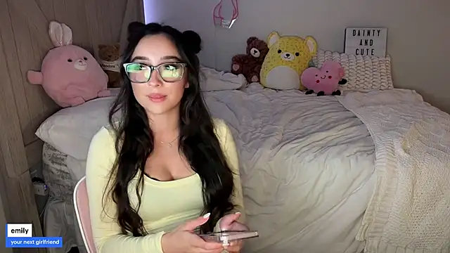 Snapshot of emmyfawn chatting on 09.14.25 emmyfawn online show from 09.14.25