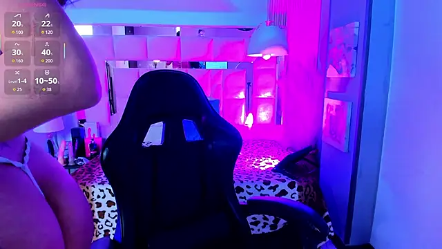 Aria Joness  online show from 03.21.26