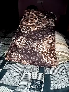 Snapshot of Sonalisiya chatting on 09.09.25 Sonalisiya online show from 09.09.25