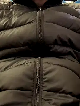 Snapshot of hiromu53 chatting on 12.23.25 hiromu53 online show from 12.23.25