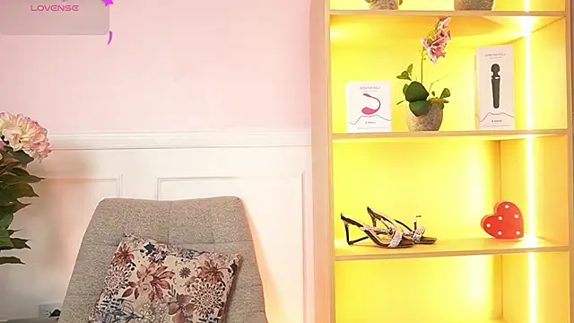 MilaCrave online show from 02.03.26