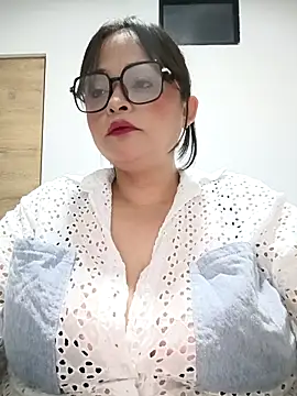 Snapshot of Nanna_160290 chatting on 09.21.25 Nanna 160290 online show from 09.21.25