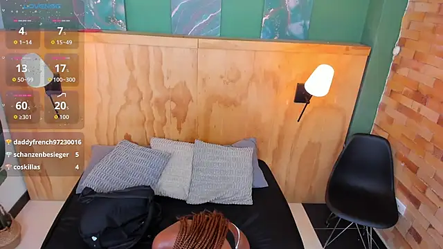 Snapshot of halleylorens chatting on 09.16.25 halleylorens online show from 09.16.25