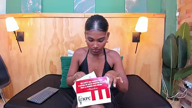 halleylorens online show from 02.25.26