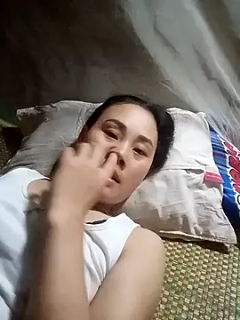 Snapshot of Ruaiuoi chatting on 04.12.26 Ruaiuoi online show from 04.12.26