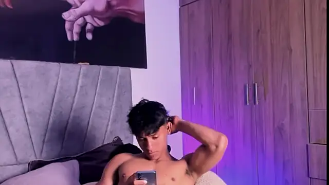 Snapshot of ZYZZ1312 chatting on 09.12.25 ZYZZ1312 online show from 09.12.25